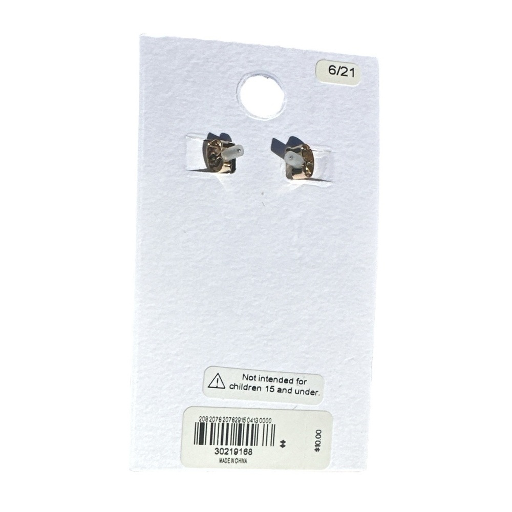 FREE WITH BUNDLE-NWT Express Gold Leopard Dangles - Picture 2 of 3